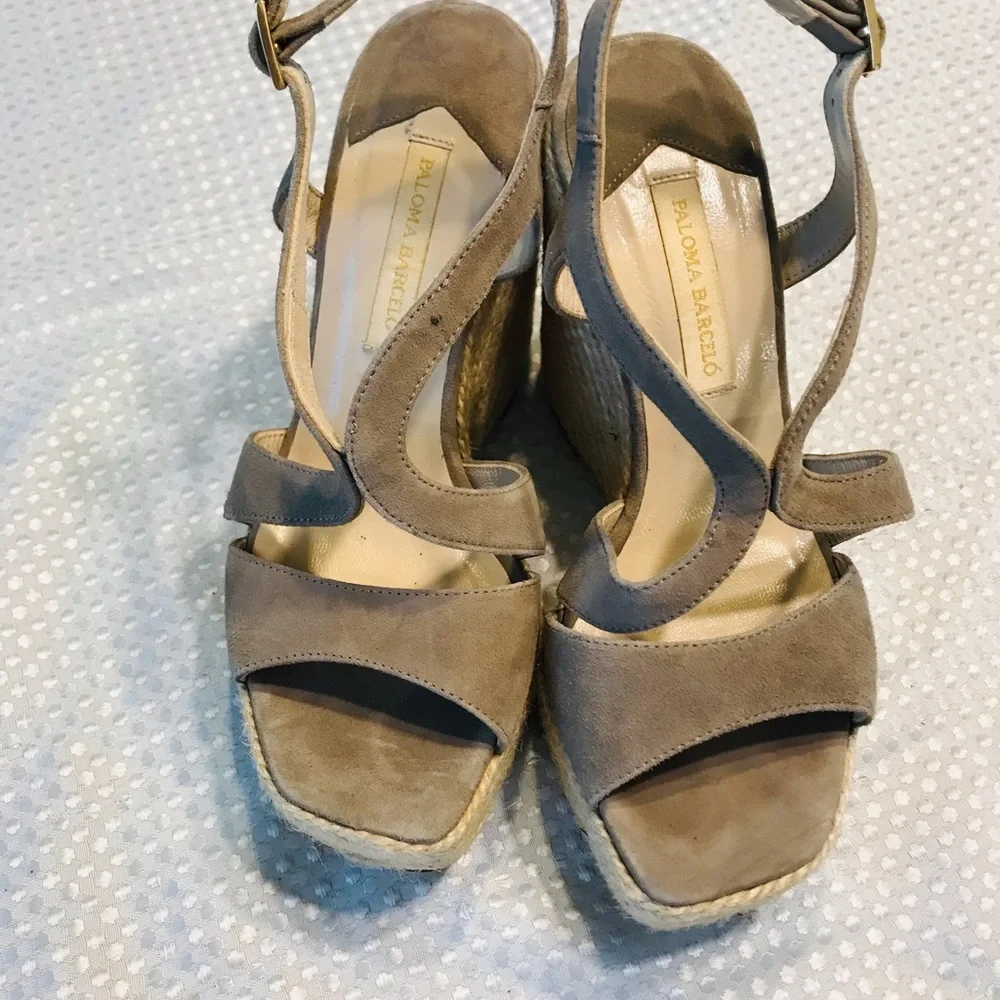 Paloma Barcelo great preowned